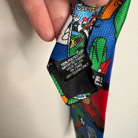 Looney Toons vintage Character Tie - Picture 3 of 4